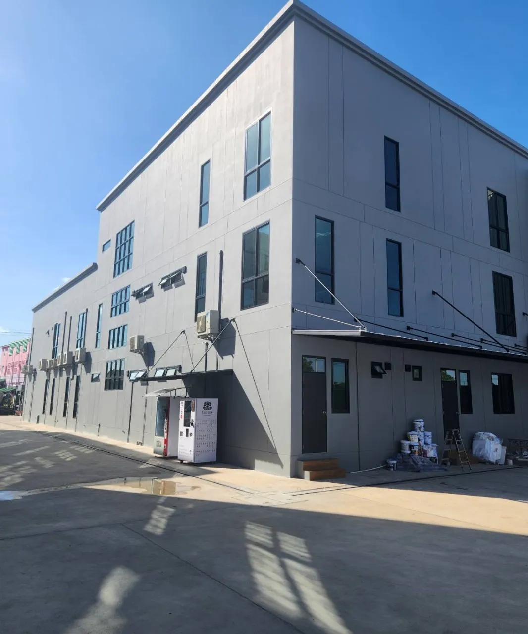 Toshino_Company_003.webp