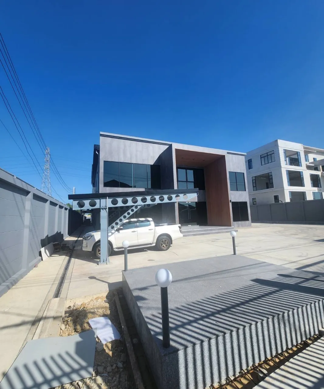 Toshino_Company_006.webp